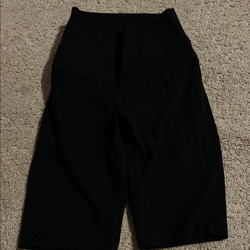 SET OF 2 Women's Black High-Waisted biker Shorts from aritzia